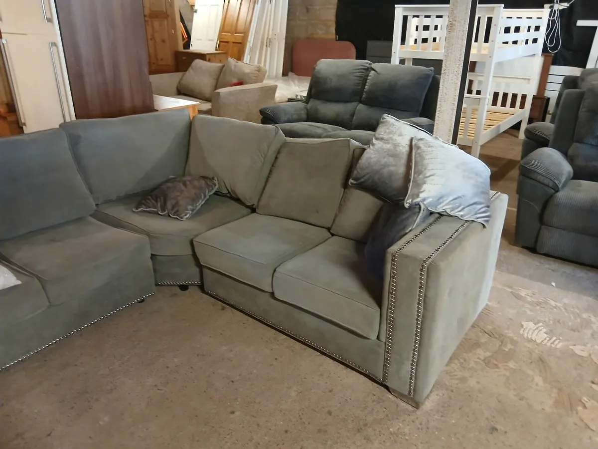 Sofa - Image 3