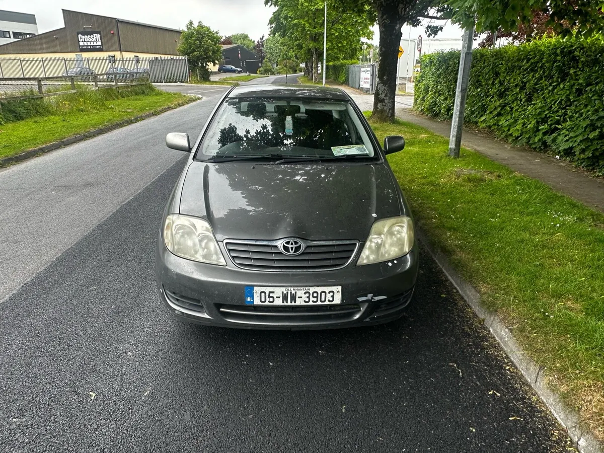 05 TOYOTA CROLLA NCT & TAX - Image 1