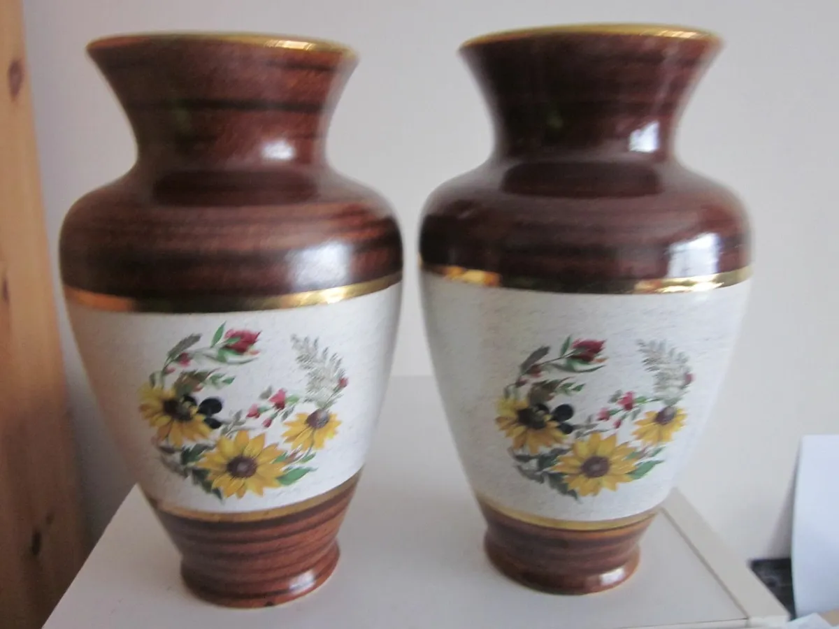 Vintage Pair of Ceramic German Vases 150-20 - Image 1