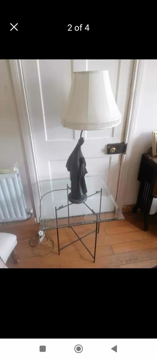 Stone lamp on lamp table - Image 2