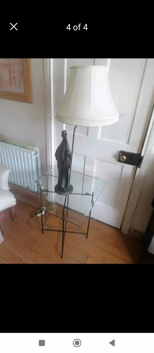 Stone lamp on lamp table - Image 3