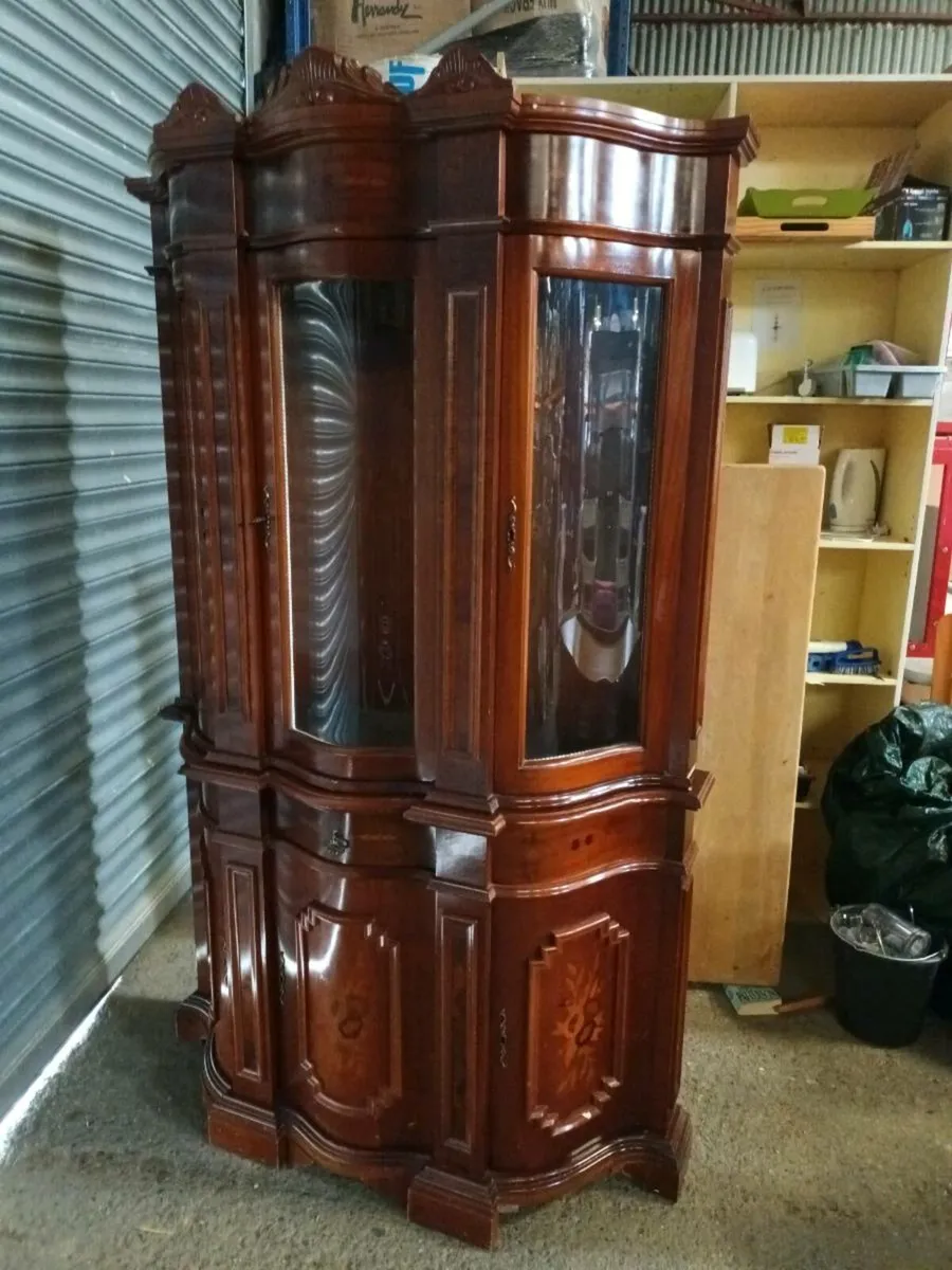 Cabinet - Image 3