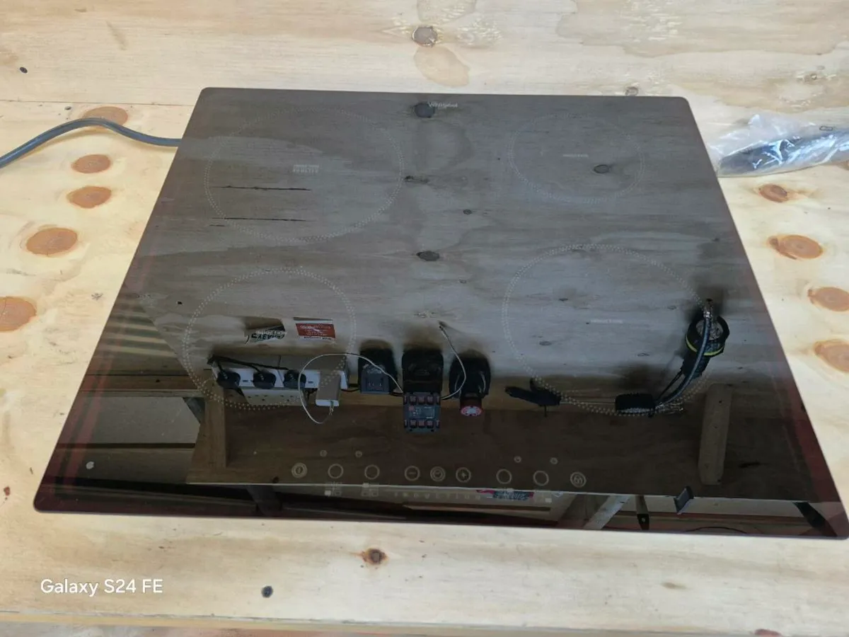 Whirlpool induction hob - Image 4