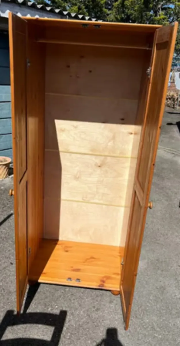 Pine double wardrobe - Image 1