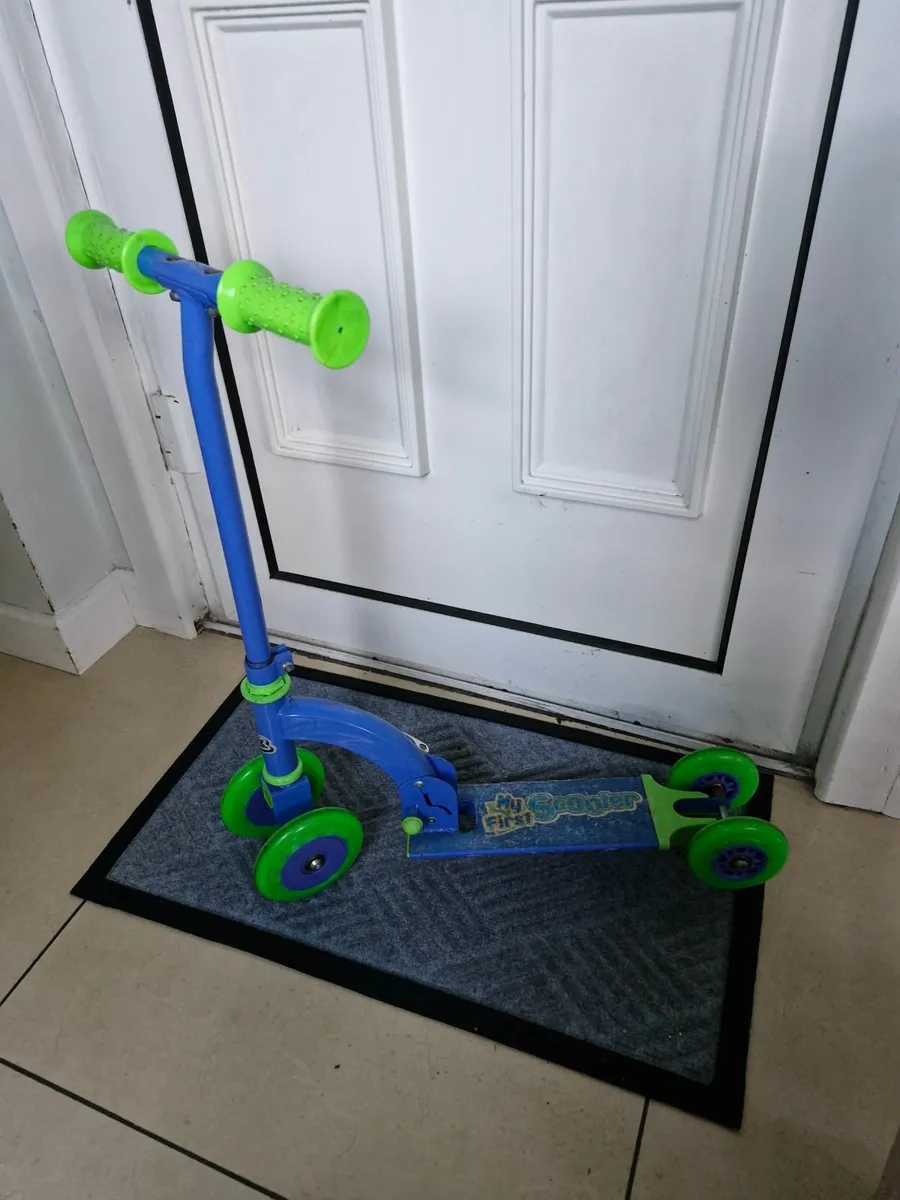 Pink Scuttlebug & Blue Scooter - Image 2