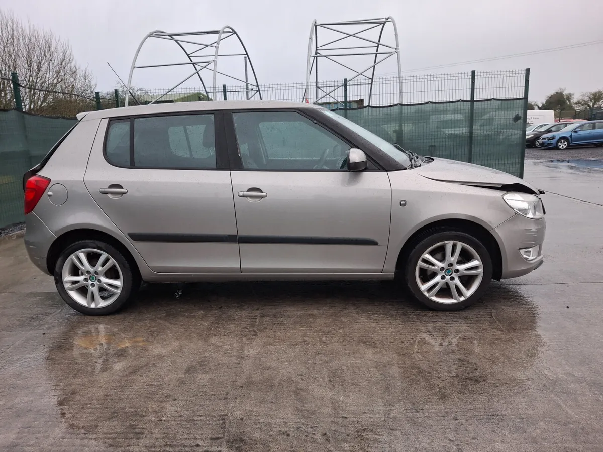 2011 Skoda Fabia  Ambition  1.2 Petrol - Image 3