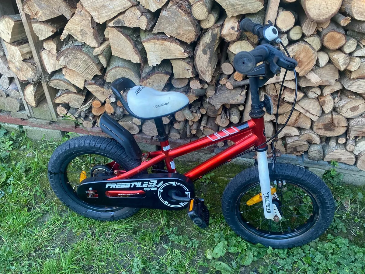 14" kids bike in great condition - Image 1