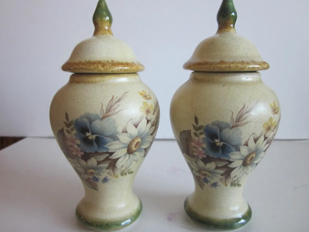 PairVintage Porcelain Staffordshire Miniture Urns - Image 1