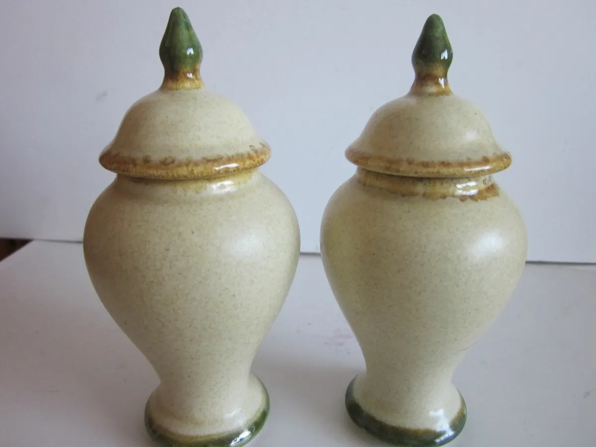 PairVintage Porcelain Staffordshire Miniture Urns - Image 2