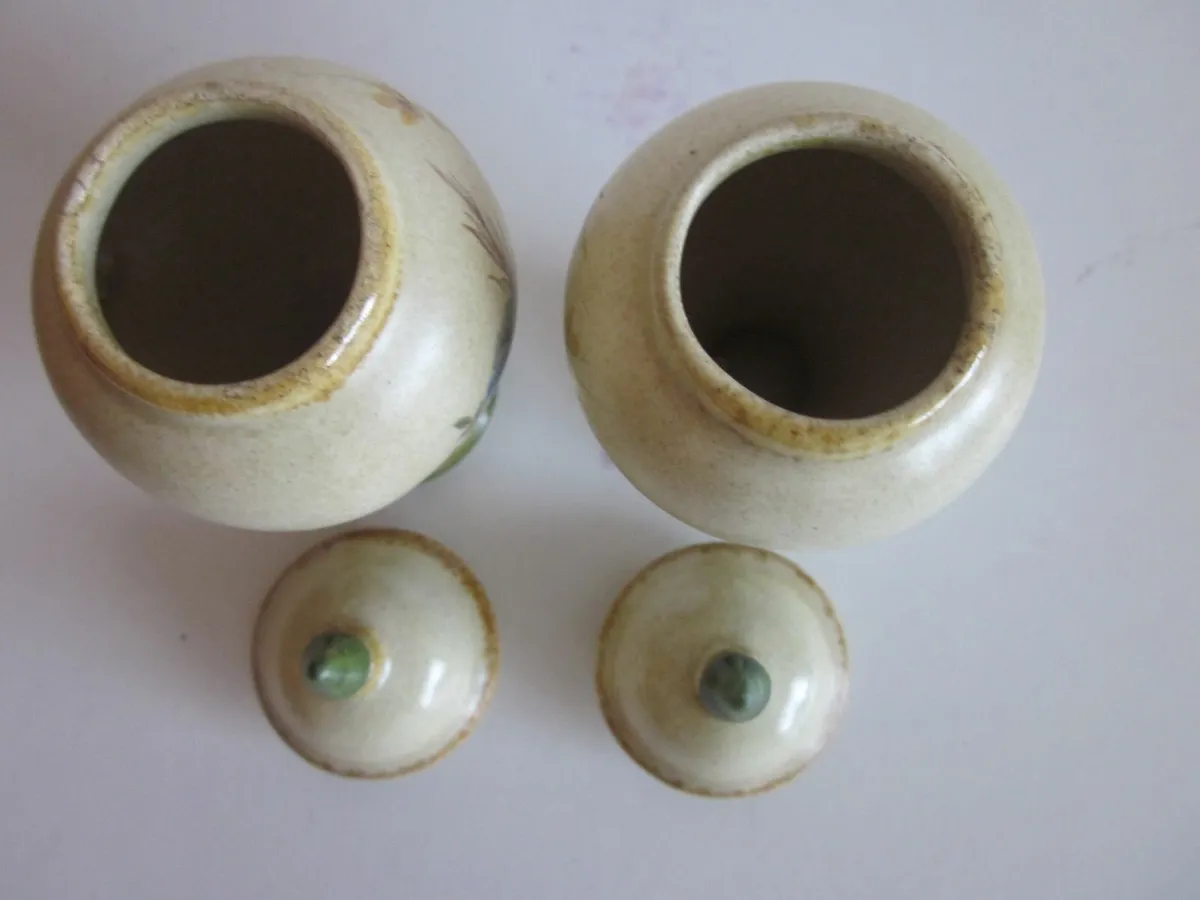 PairVintage Porcelain Staffordshire Miniture Urns - Image 3