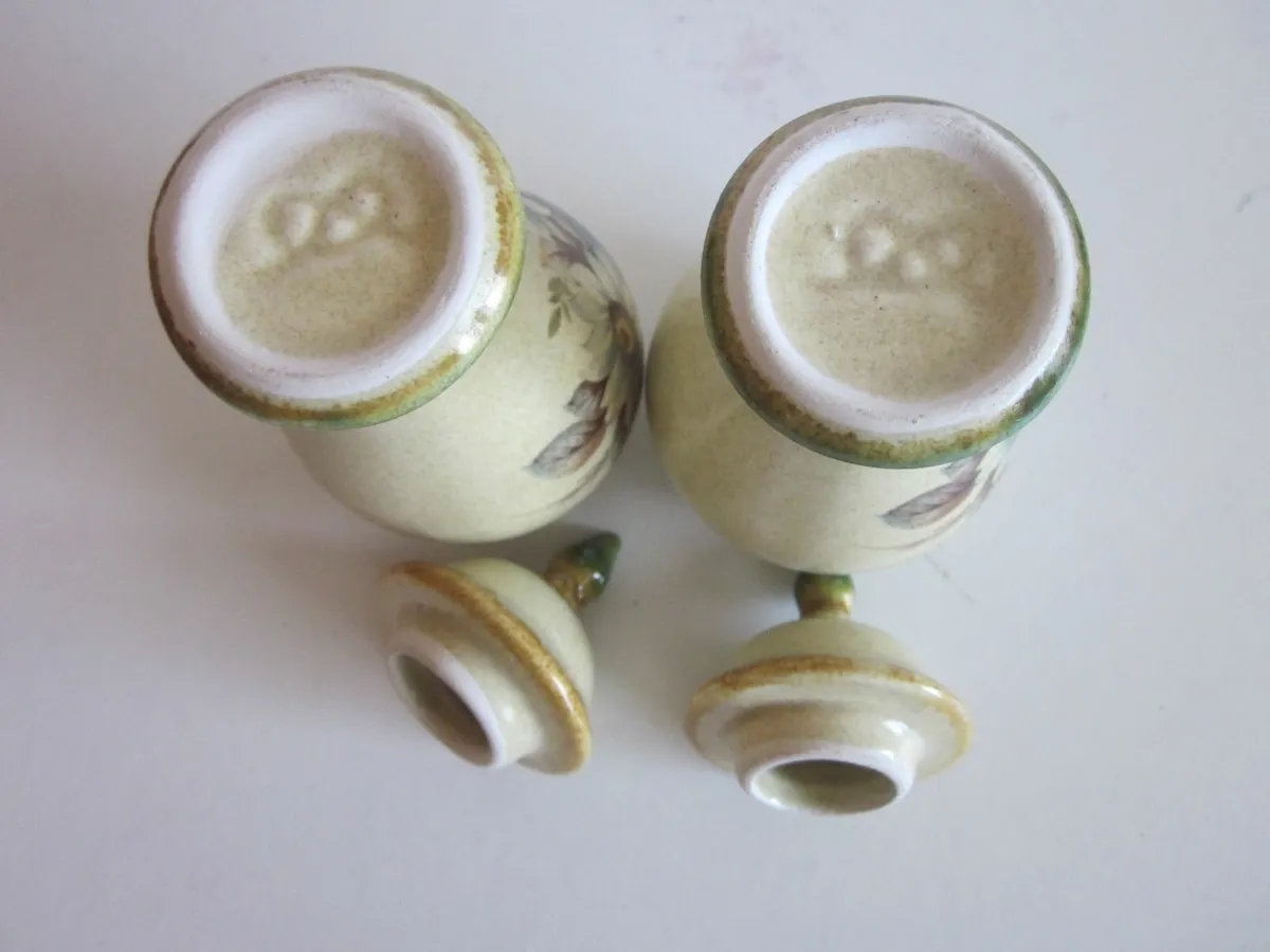 PairVintage Porcelain Staffordshire Miniture Urns - Image 4