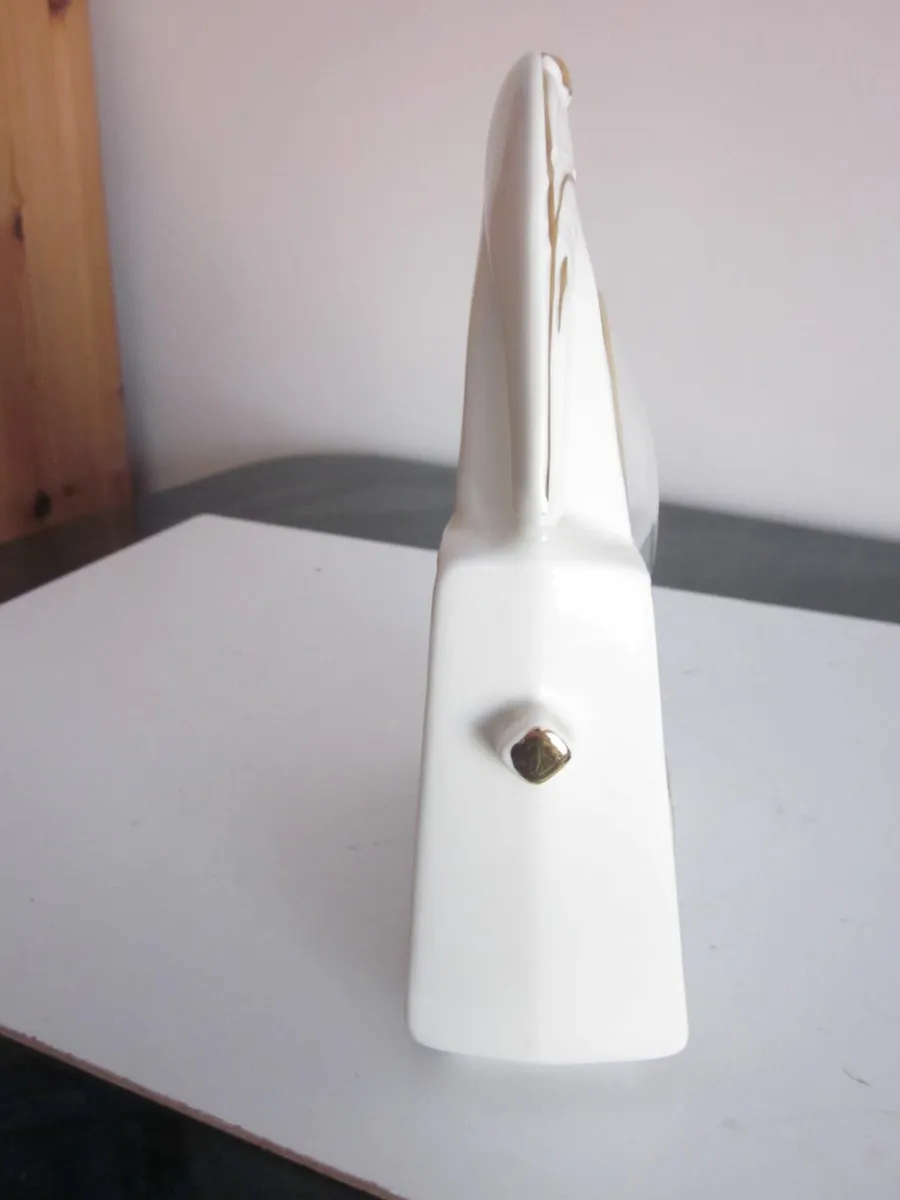 Cre Irish Porcelain Celtic Shrine Clock - Image 2