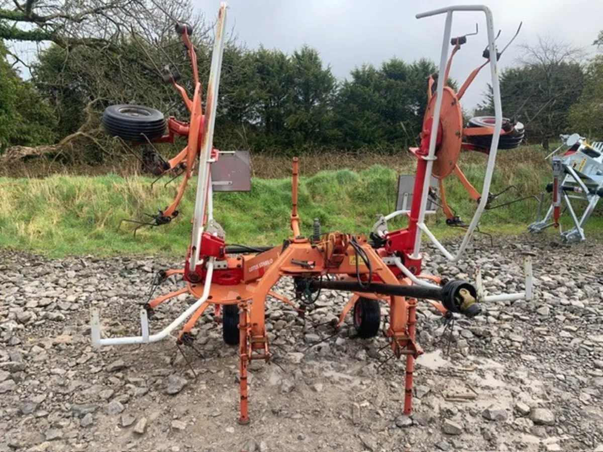 LELY LOTUS 600 TEDDER - Image 2