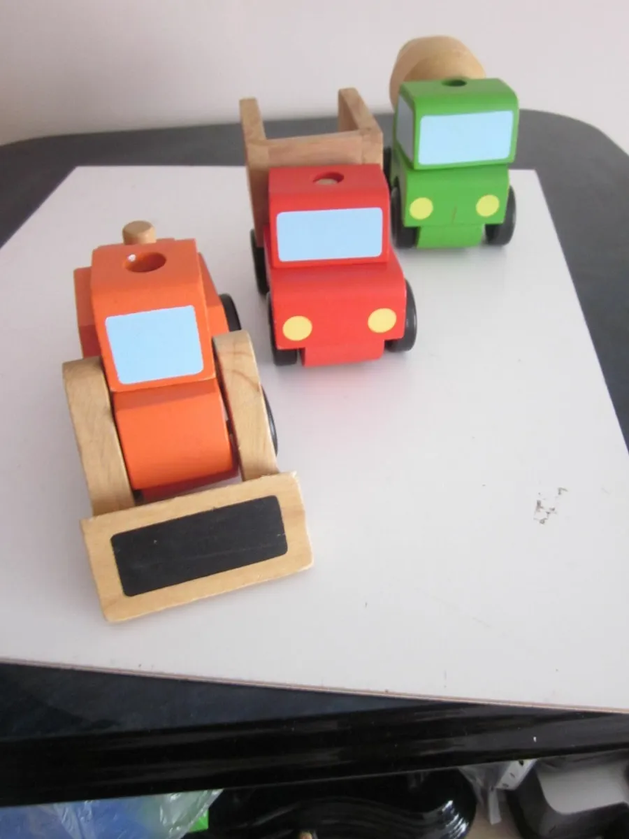 Melissa & Doug  Stacking Construction VehiclesWood - Image 2