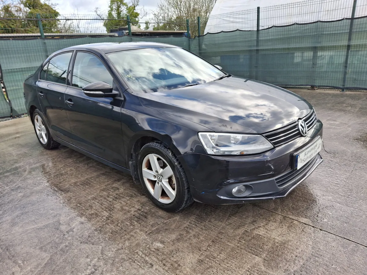 2013 Volkswagen Jetta 1.6 TDI - Image 2