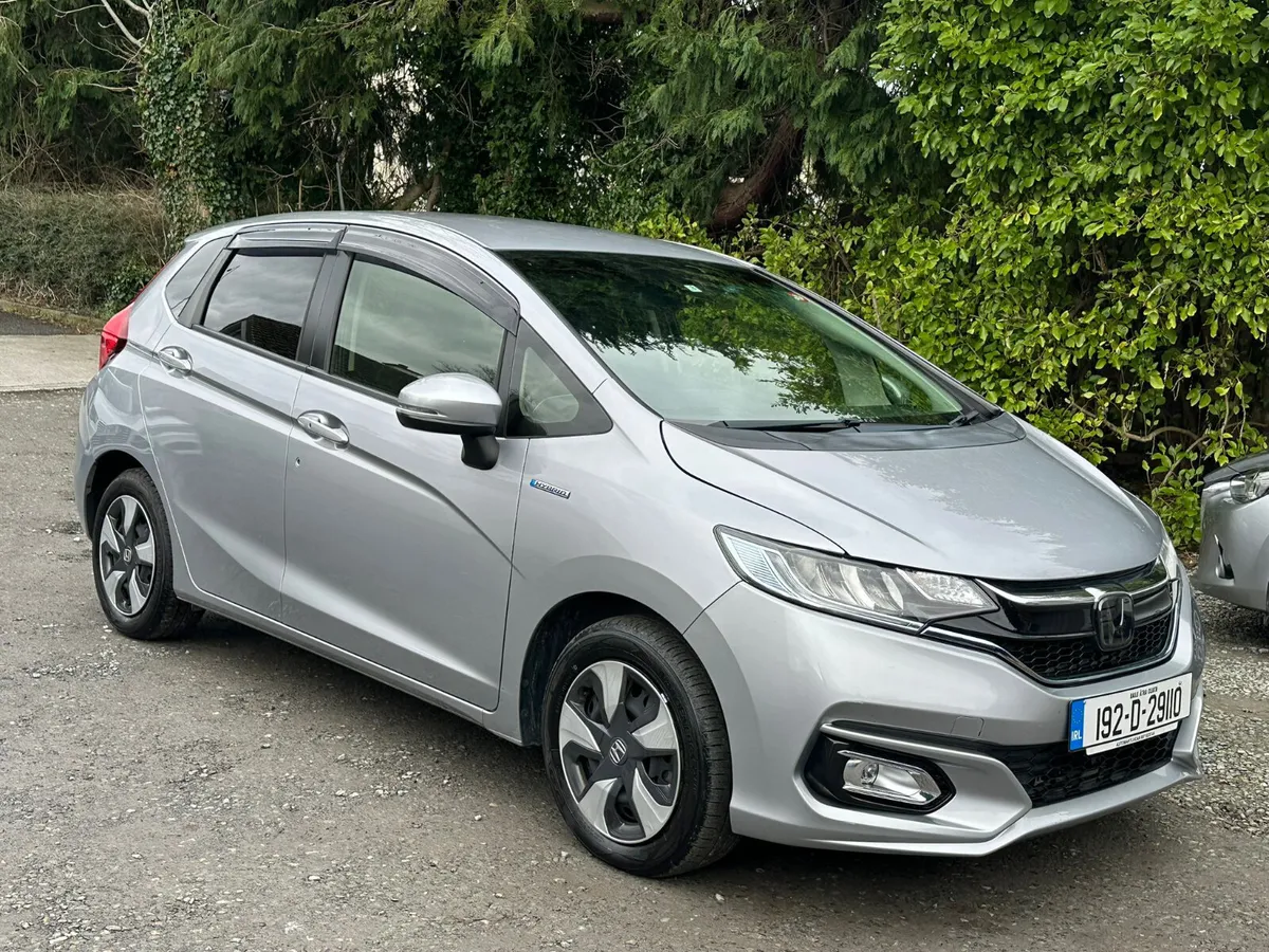 Honda Fit 2019  Leather adaptive Cruise 41k Miles - Image 4