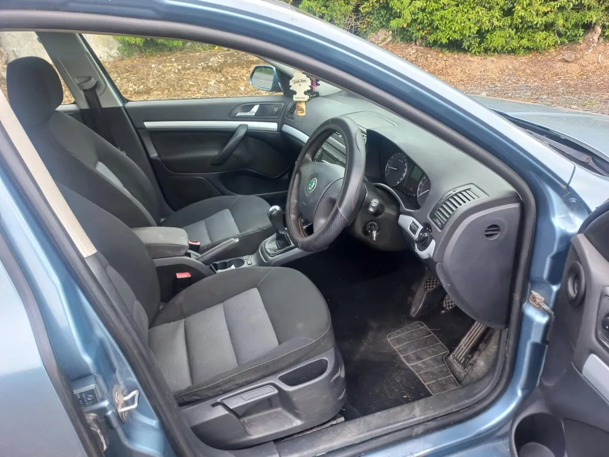 Scoda Octavia 1.4 petrol - Image 3