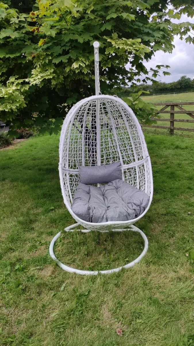 Hanging Swings Eggs – Metal Frame – Free delivery - Image 3