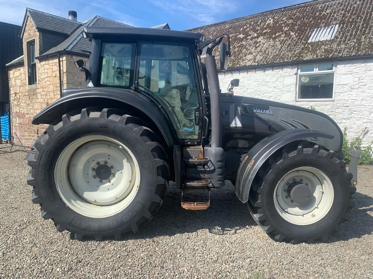 Valtra T213 (2012) - Image 4