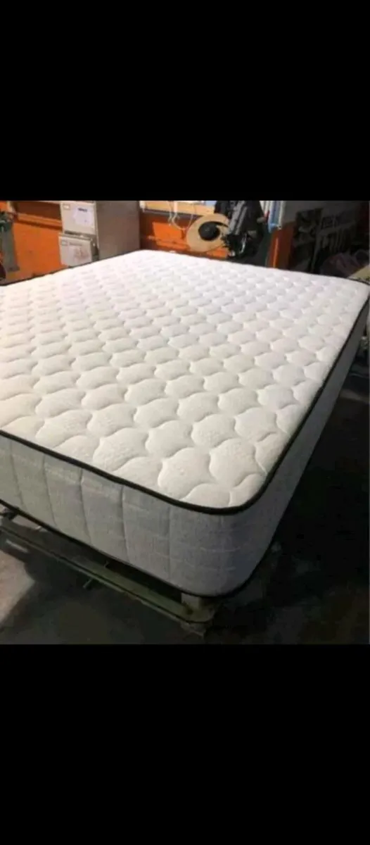 Brand New Memory Foam Mattresses – On Sale Now!
Av - Image 2
