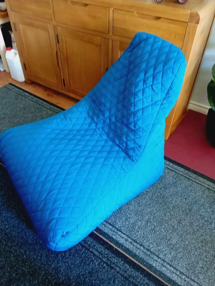 SNUG Beanbag Chair - Image 3