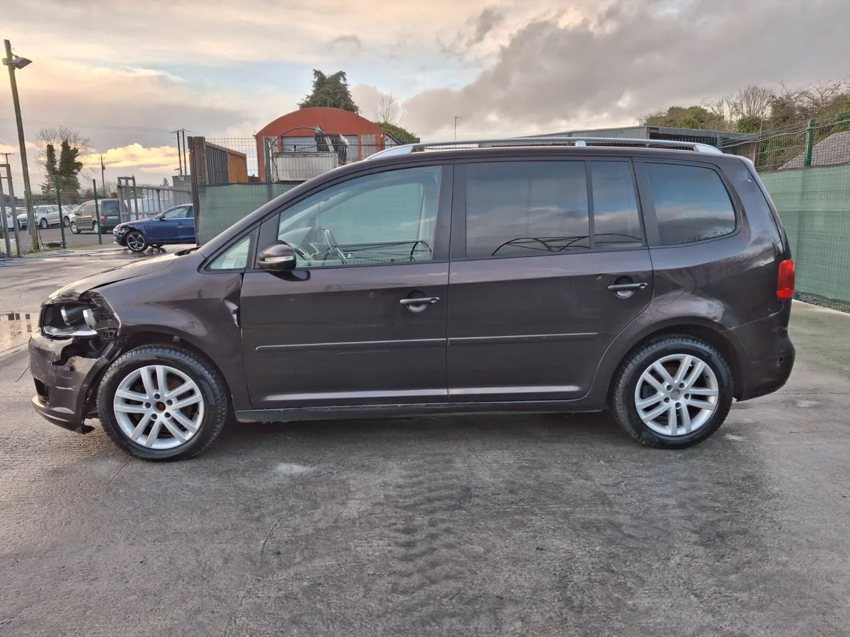 2013 VW Touran 7 Seater 1.6L TDI - Image 4