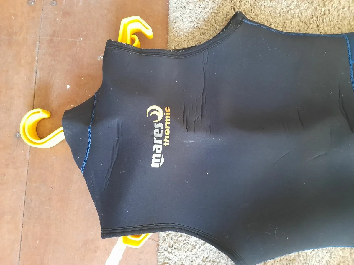 Wet suit - Image 4