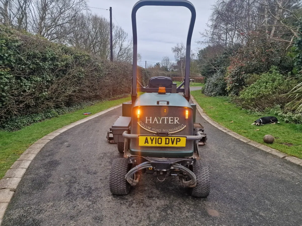 Hayter 35hp ride on mower lawnmower - Image 1