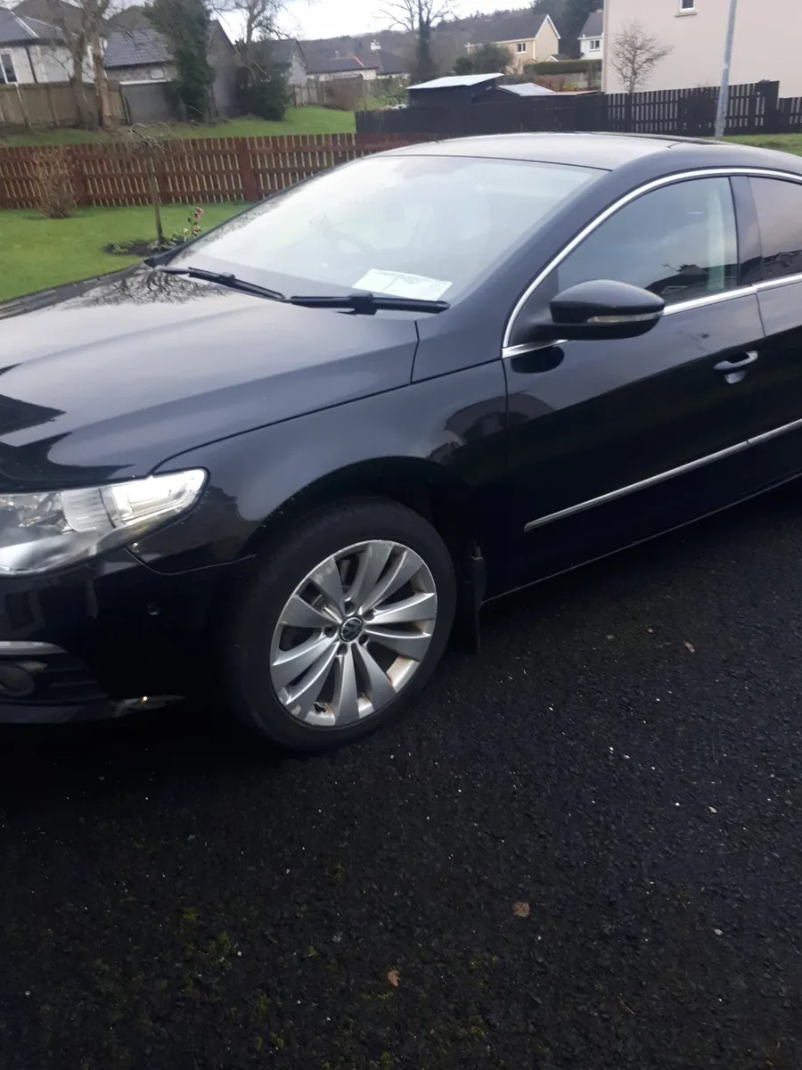 Volkswagen Passat 2009 - Image 4