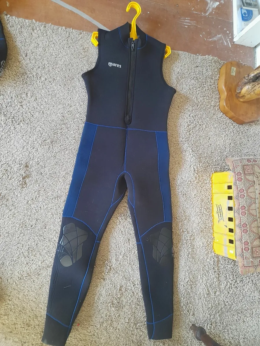 Wet suit - Image 1