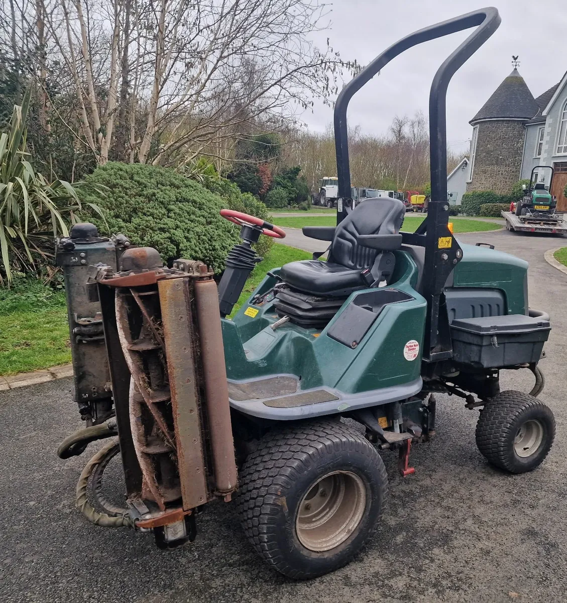 Hayter 35hp ride on mower lawnmower - Image 3