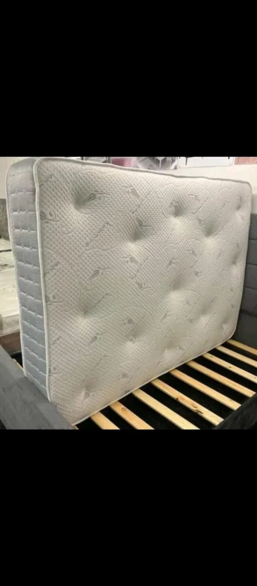 Brand New Memory Foam Mattresses – On Sale Now!
Av - Image 4