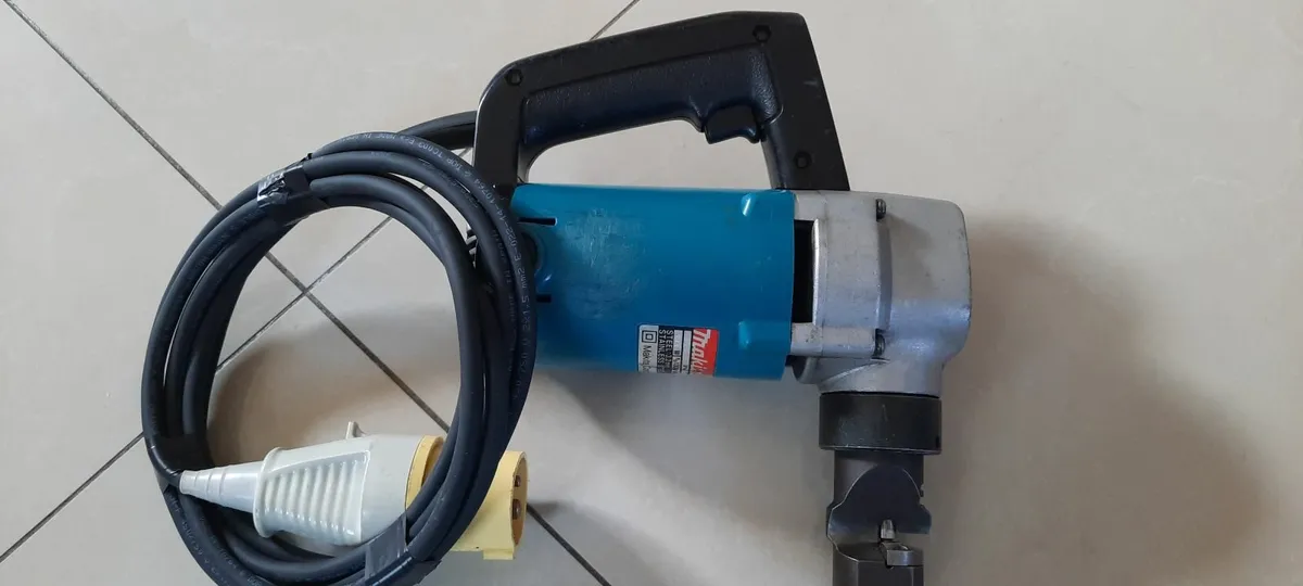 Makita JN3200 Tin Nibblers 110v - Image 4