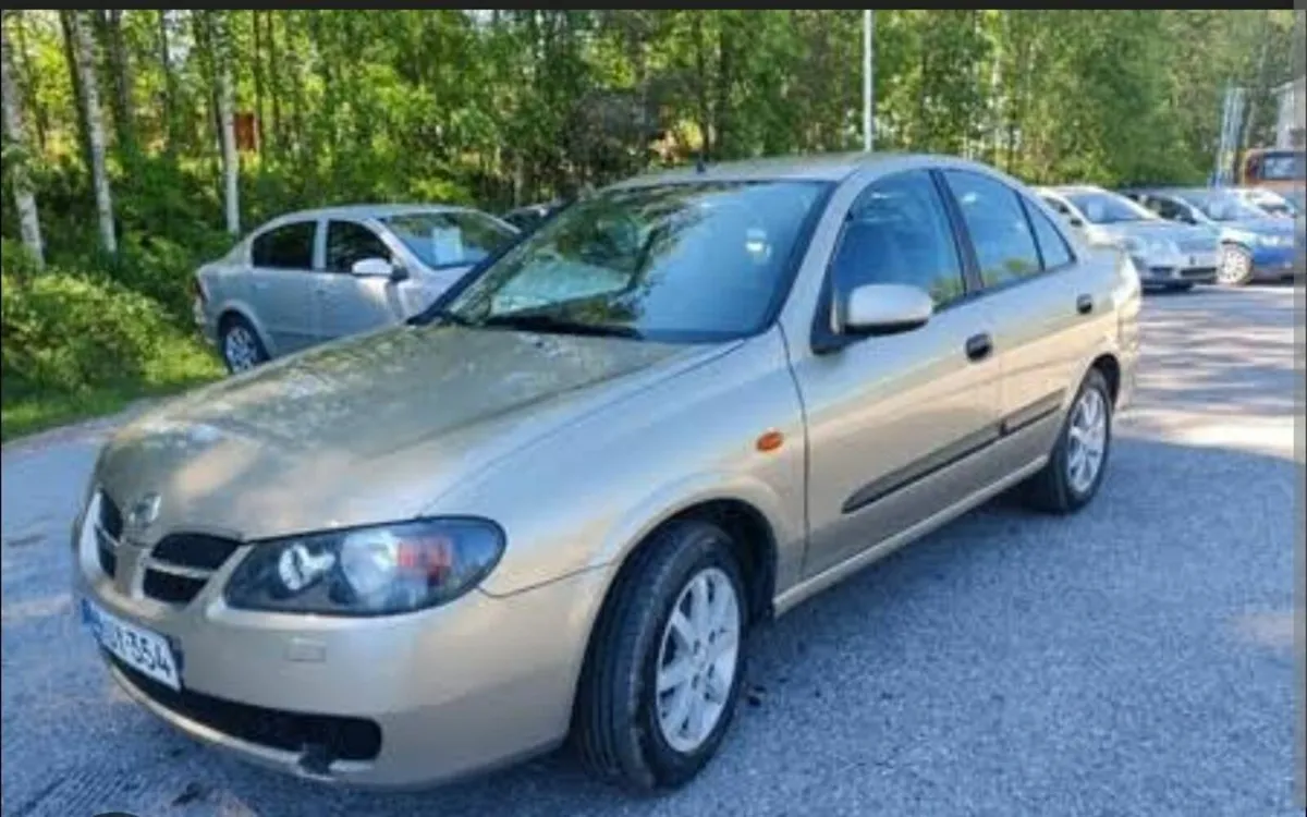 2003 Nissan Almera
