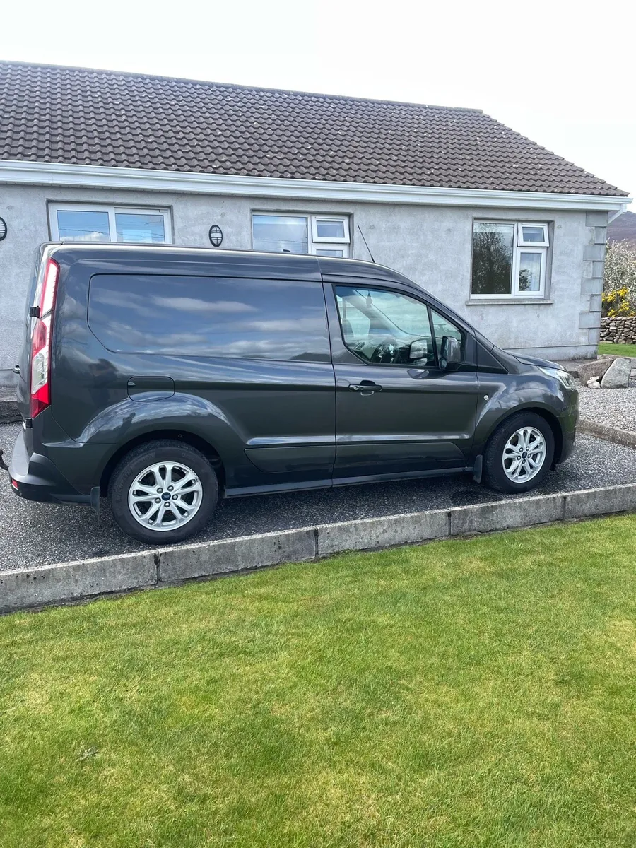 Ford Transit Connect - Image 4
