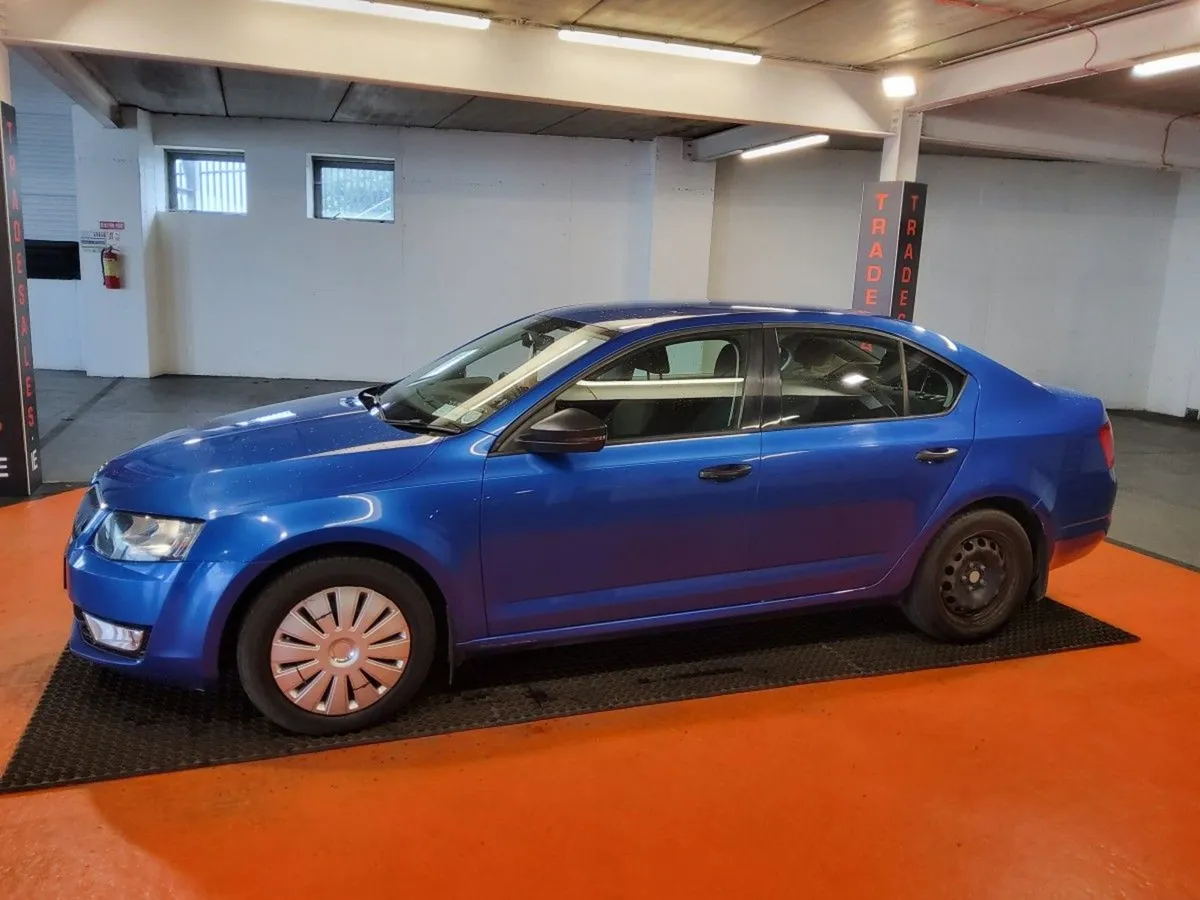 Skoda Octavia 1.2 TSI 86bhp Active - Image 4