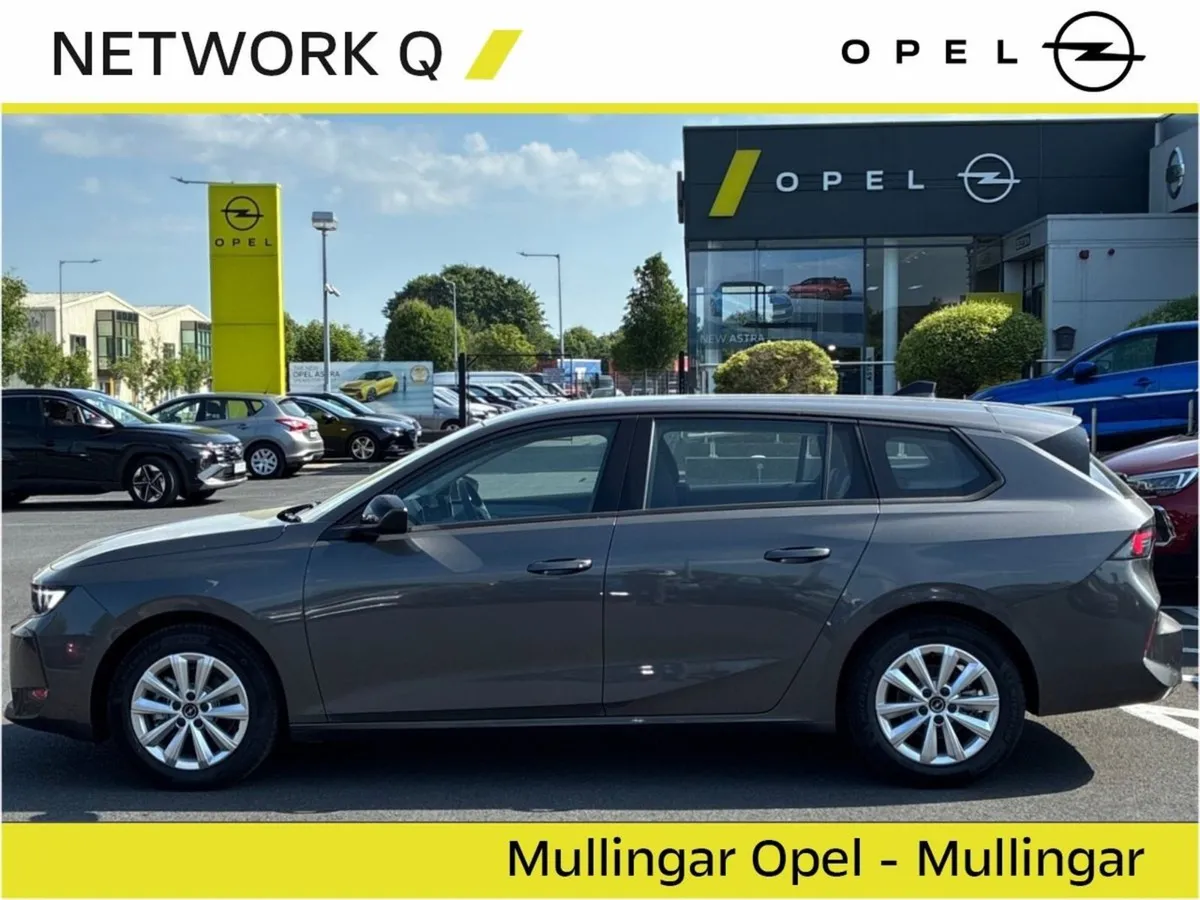 Opel Astra Sports Tourer 1.2sc Petrol - Check out - Image 3