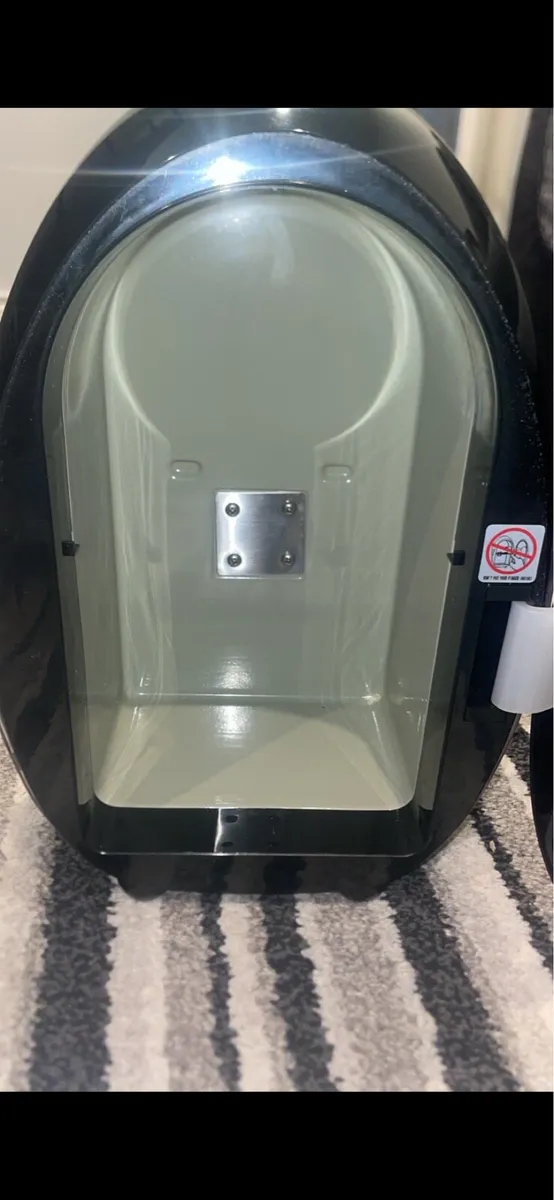 LED Hot & Cold Mini-Fridge - Image 3