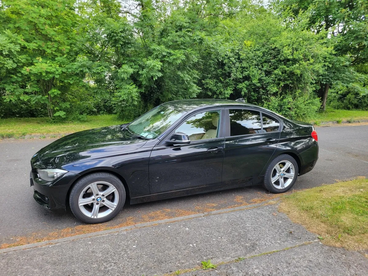132 BMW 3-Series - Image 3