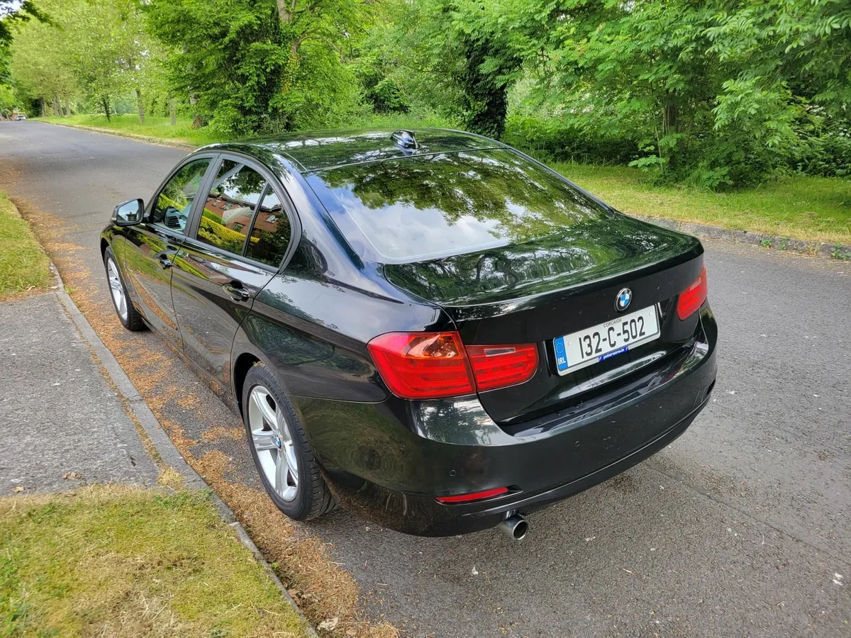 132 BMW 3-Series - Image 4
