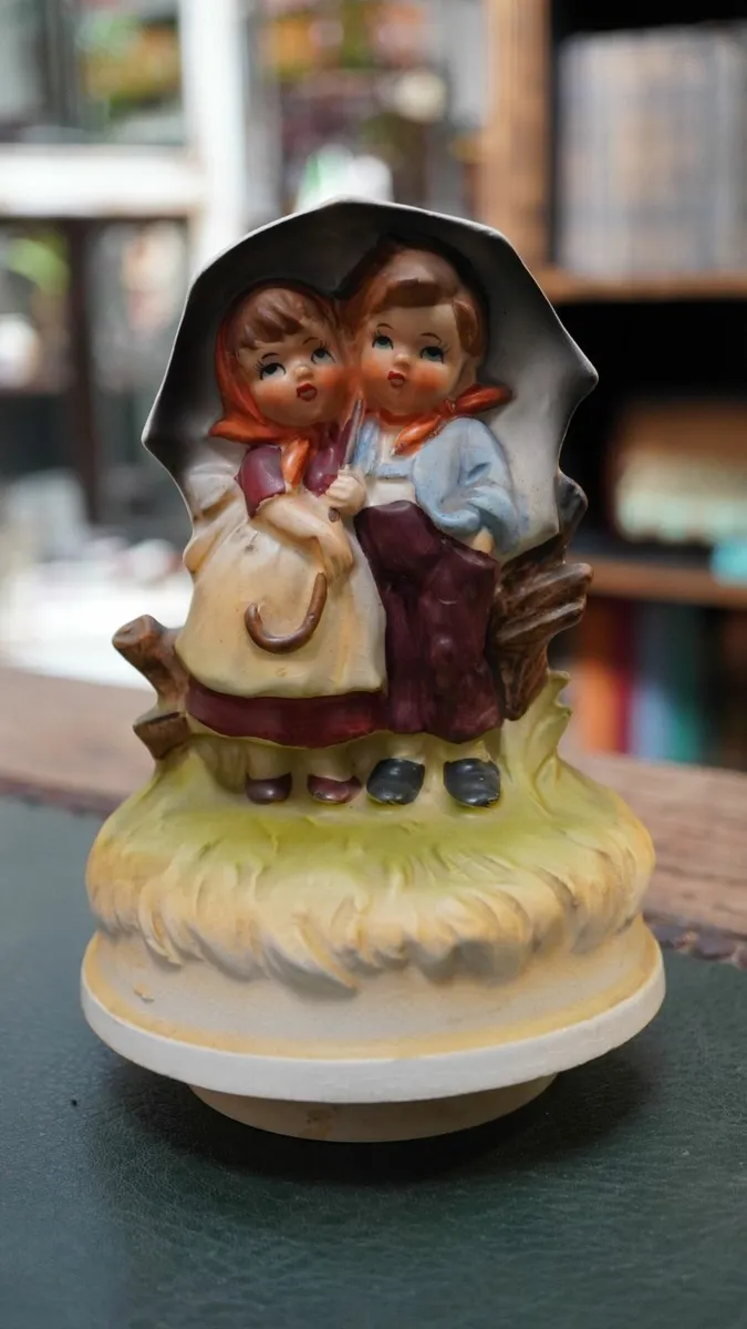 Vintage Musical Figurine - Children Under Umbrella - Image 2