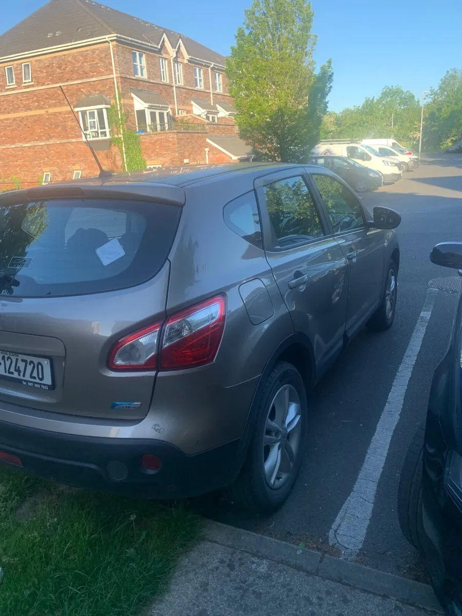 Nissan Qashqai 2010 - Image 2