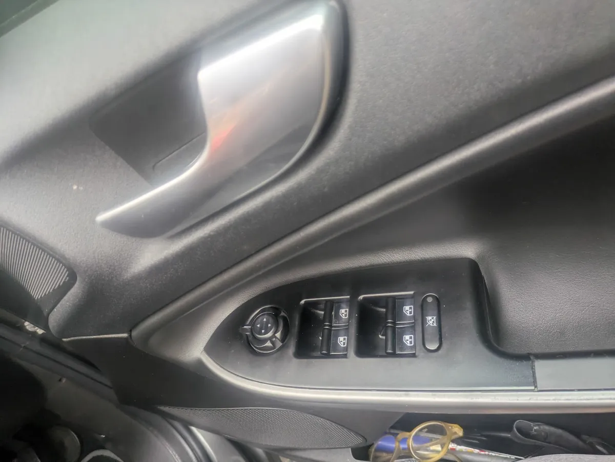 Alfa Romeo Giulietta 2016 - Image 3