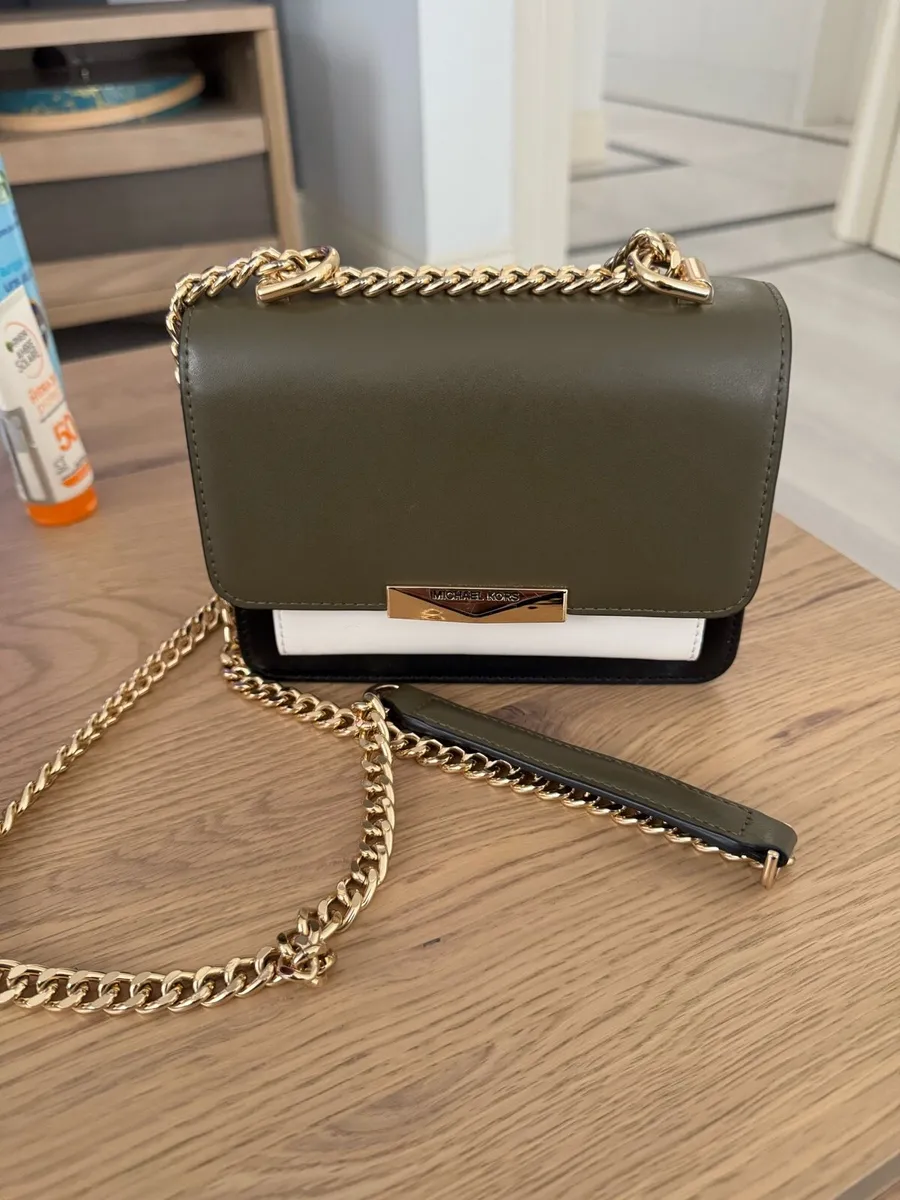 Michael kors bag - Image 1