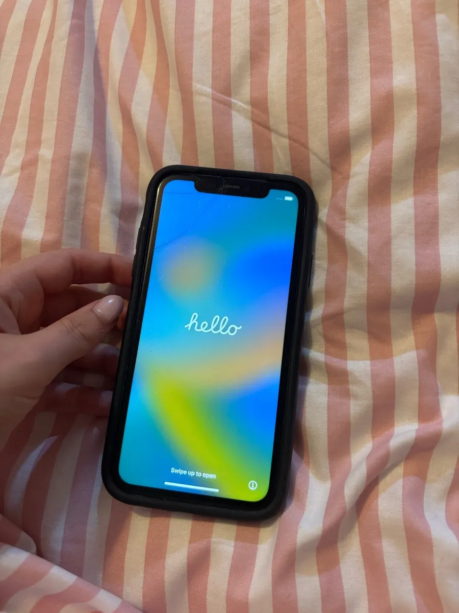 iPhone 12 - Image 1
