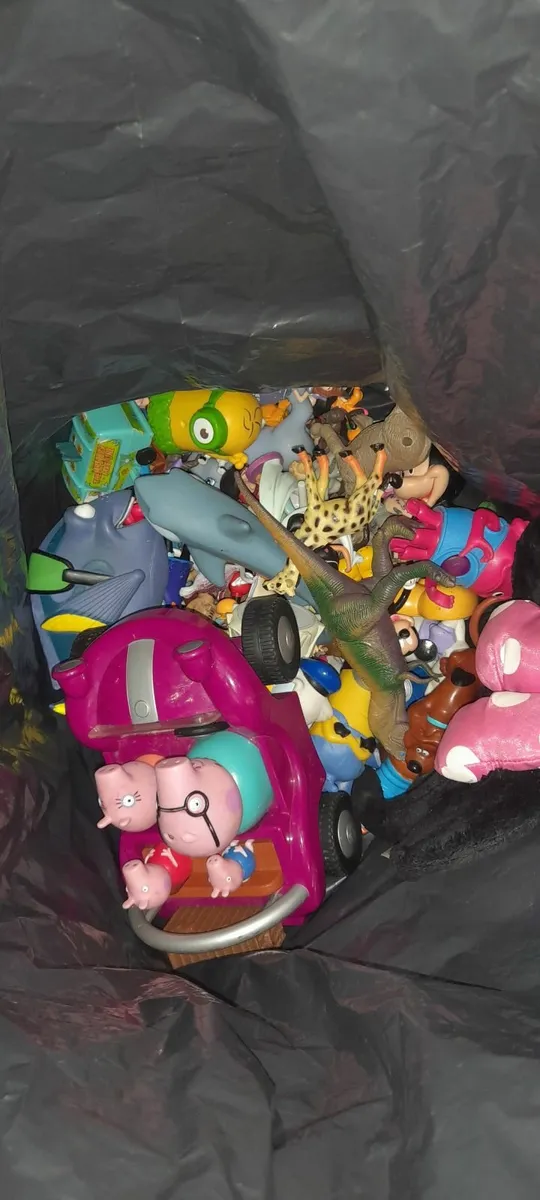 Toys - Image 3