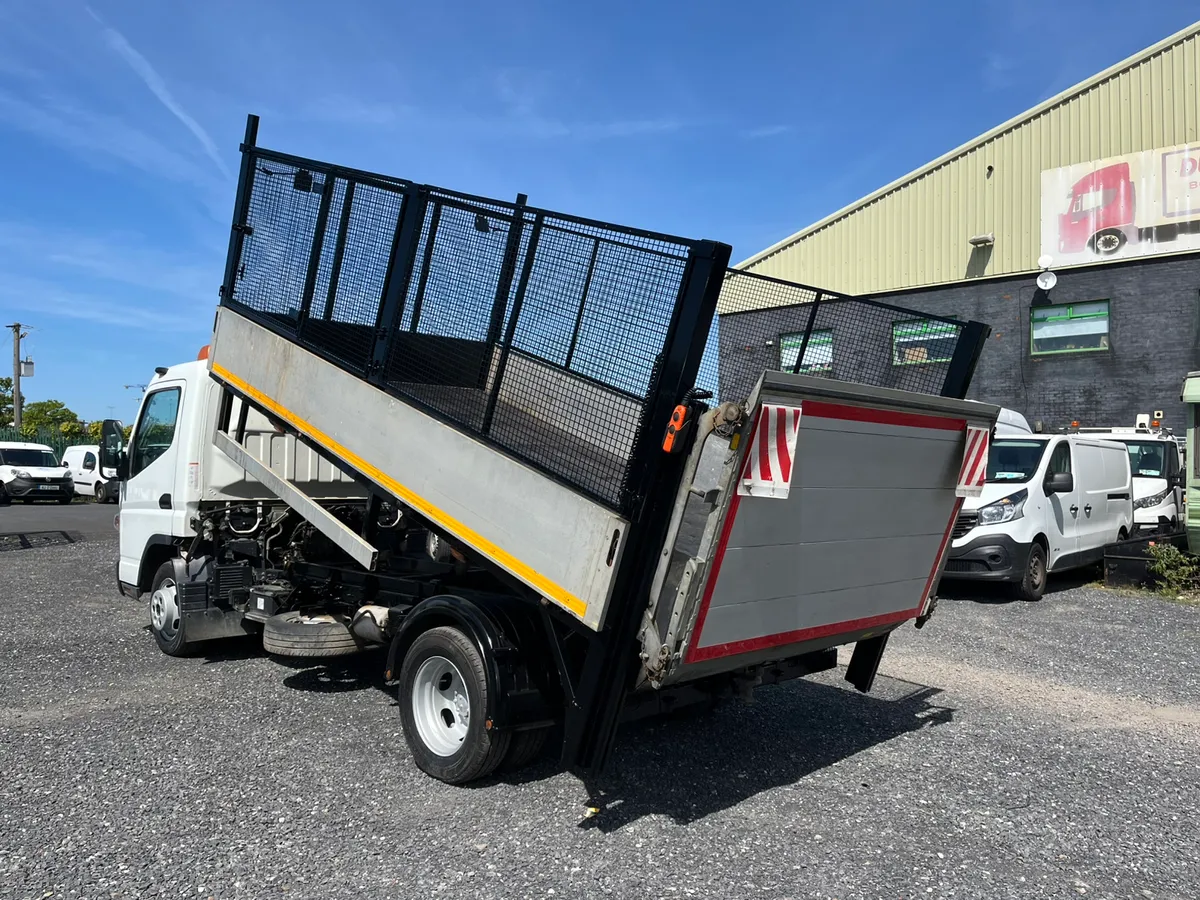 fuso tipper - Image 2