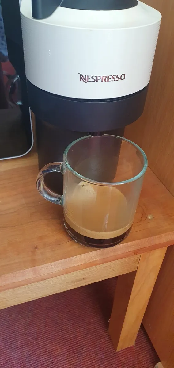 Nespresso Vertuo Next with Aeroccino Milk Frother - Image 4