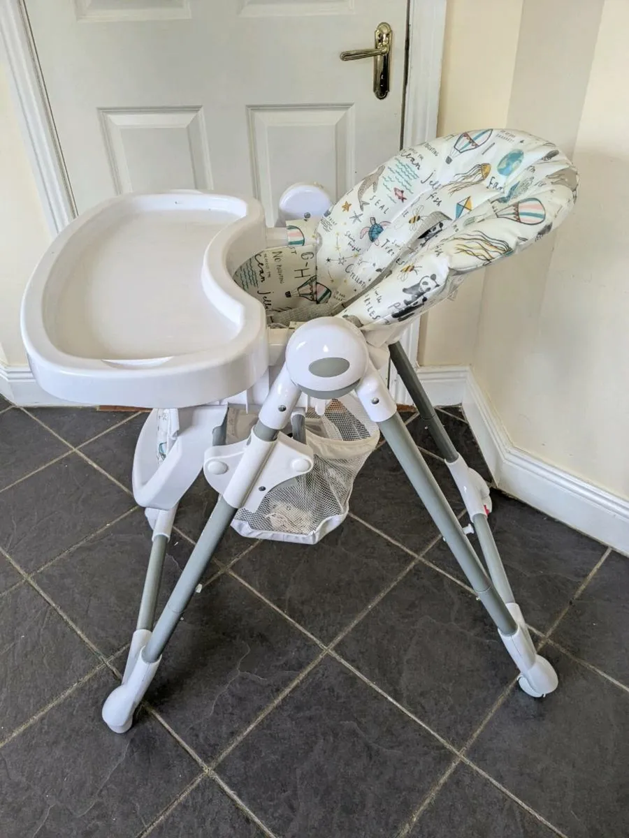 Baby highchair - Image 1