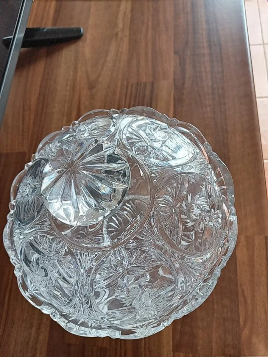 Crystal Bowl with lid - Image 2